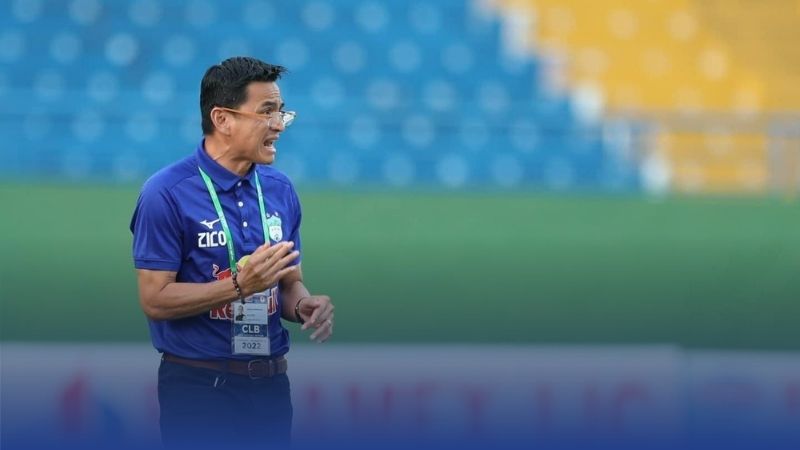 Kiatisuk là huyền thoại vĩ đại, biểu tượng chiến thắng của bóng đá Thái Lan và khu vực.