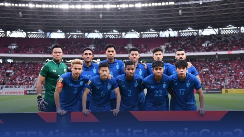 Các huyền thoại bóng đá thái lan đã xây dựng chuẩn mực chuyên nghiệp