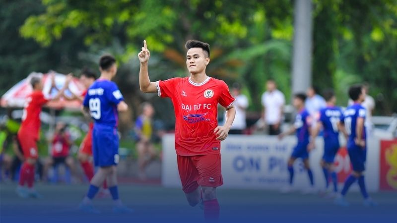 Bóng đá phủi Việt Nam đang chuyên nghiệp hóa