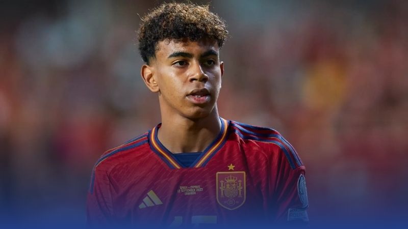Lamine Yamal là cầu thủ trẻ nhất lịch sử Barca